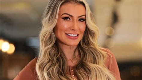 OnlyFans: Andressa Urach mostra faturamento milionário e。